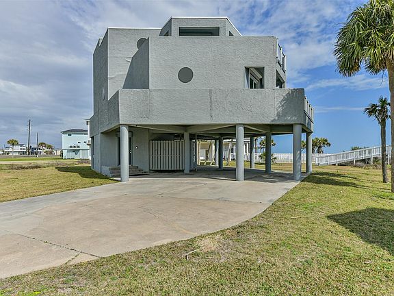 2nd image of 18611 W De Vaca Ln