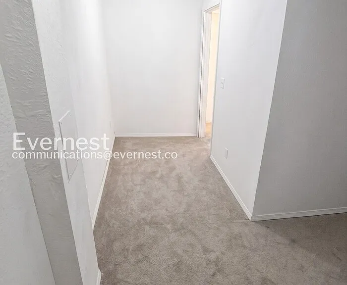 129 Royallbrook Ln — Photo 21