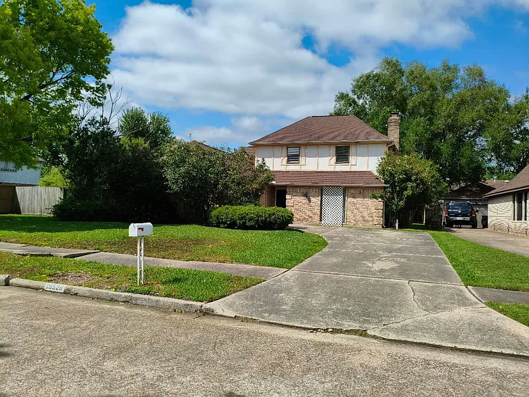 15526 Rio Plaza Dr — Photo 36