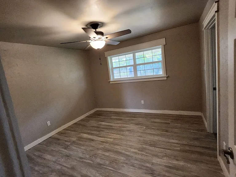 4828 E Interstate Highway 30 — Photo 15
