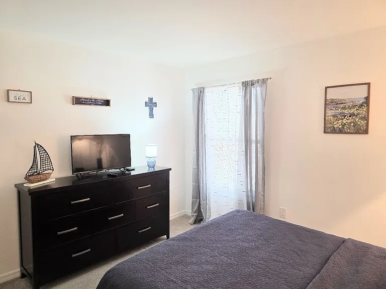 843 SE Mayo Dr — Photo 8