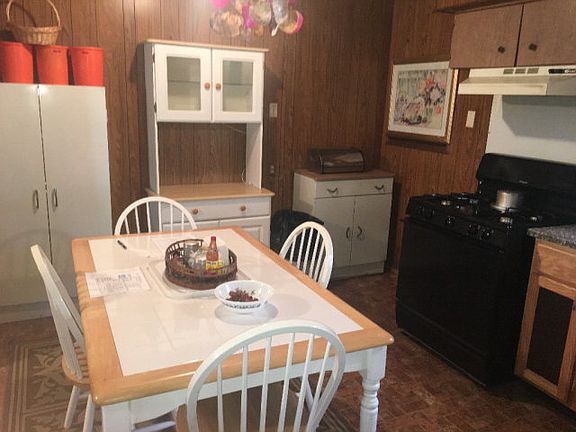 3rd image of 14425 Marsha Dr