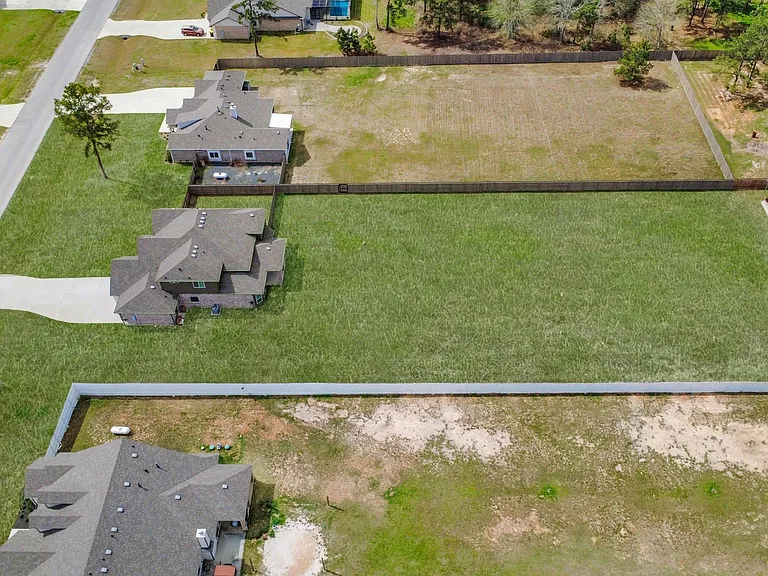 16735 Rockwall St — Photo 36