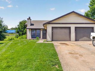 11 Bayside Ct #11, Lake Saint Louis, MO 63367