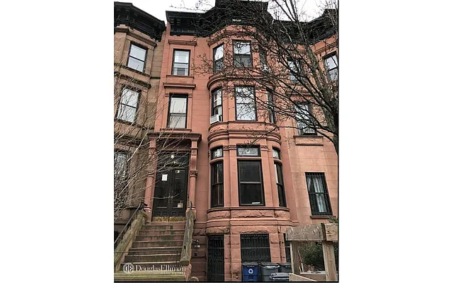 Rented by Douglas Elliman | media 14