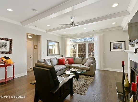 3rd image of 5202 N Oakley Ave #S