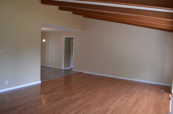 5th image of 1607 Fairway Dr