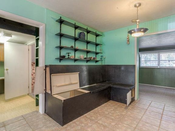 3rd image of 1305 W Rambla St
