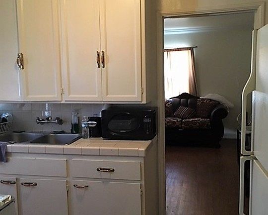 5th image of 1539 W 228th St