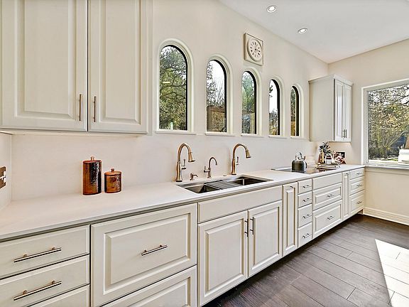 5th image of 13201 Winding Creek Rd