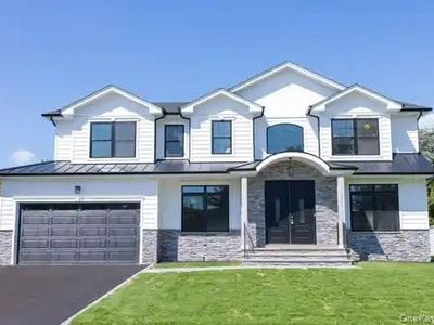 4 Vera Avenue, Plainview, NY, 11803