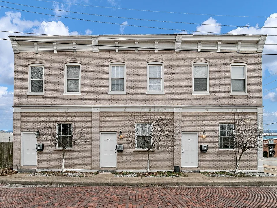 237 Benton St #104
