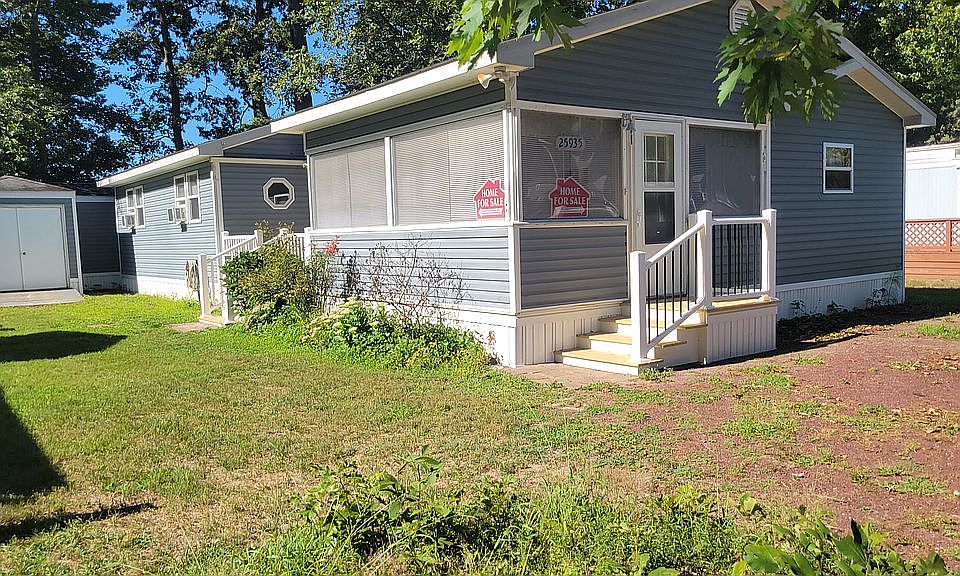 1st image of 25935 Kings Ln
