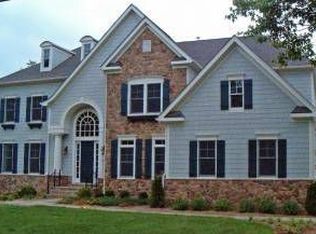 9512 Francis Young Ln, Vienna, VA 22182