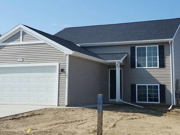 8207 Moonlight Creek Ln, Fowlerville, MI 48836