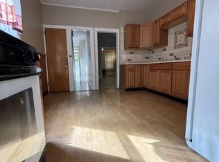 16 Barnt Ave, Trenton, NJ 08611