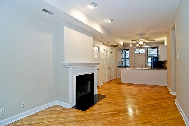 2nd image of 4632 N Racine Ave #1