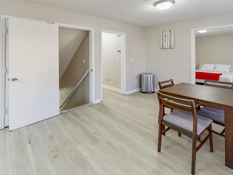 410 Lake Dylan Ct — Photo 13