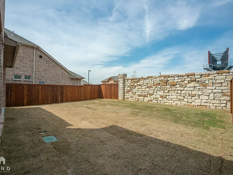 3309 King Yon Way — Photo 32