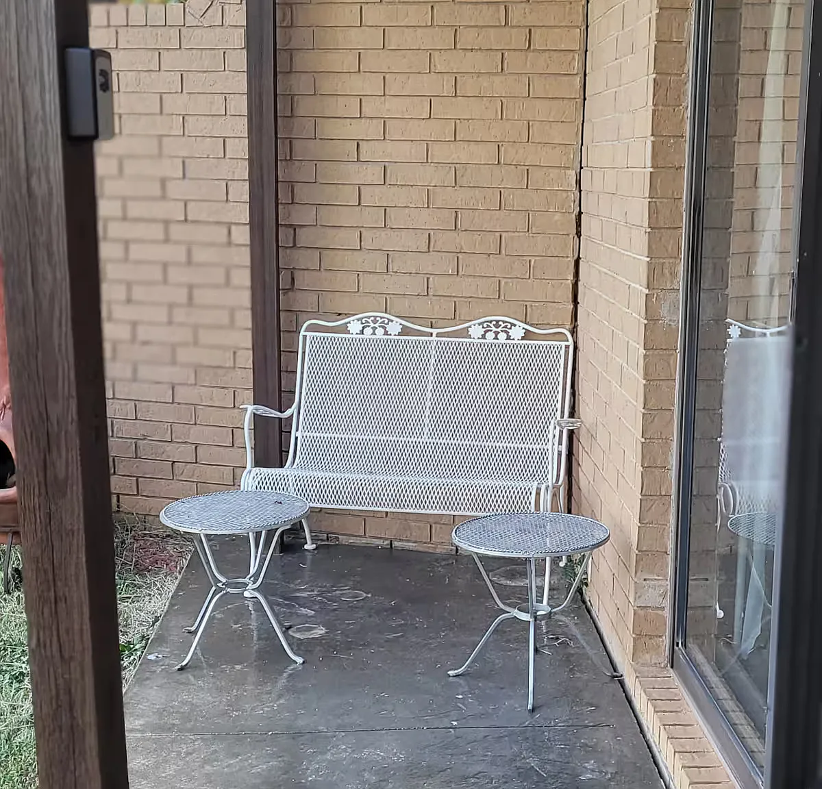 3 bed, 1400 sqft, $1,600 — Photo 2