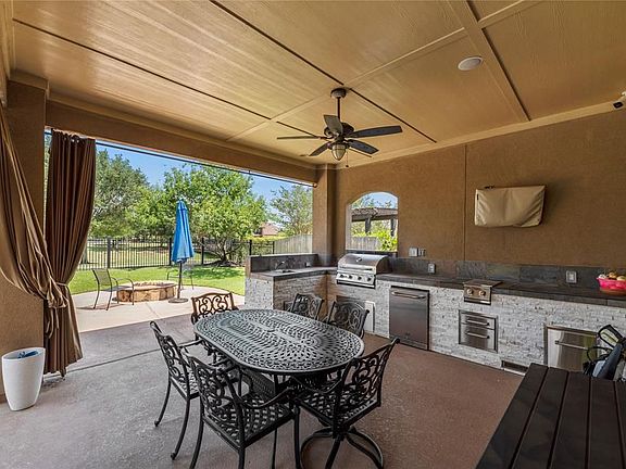 4th image of 10207 Winding Glen Dr