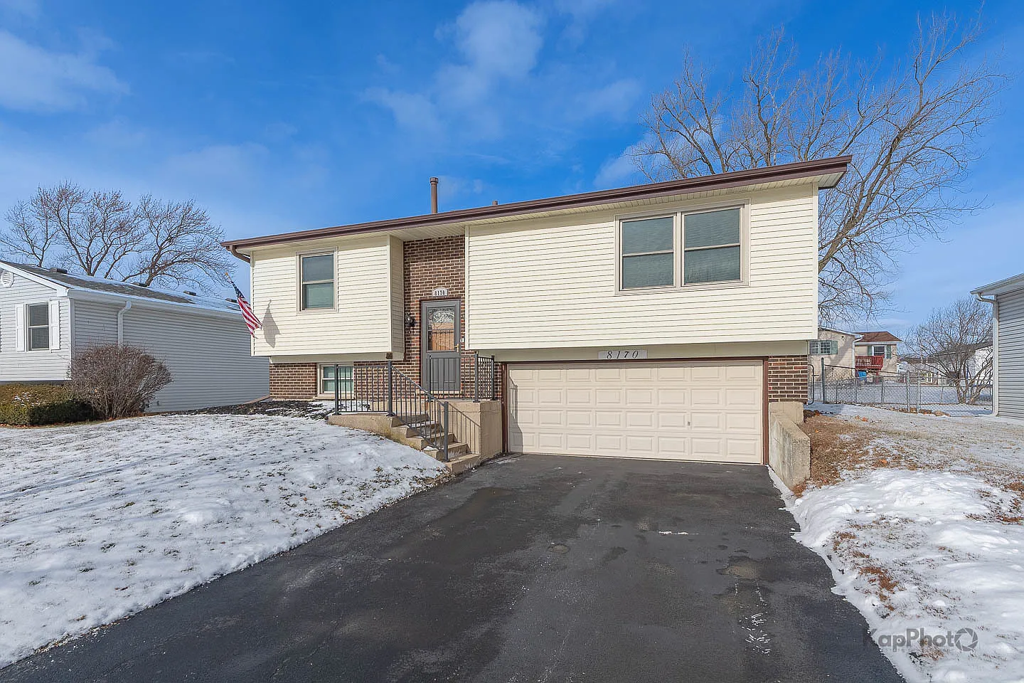 3 bed, 1.5 bath, $2,800 — Photo 2