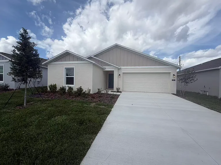 357 Artemis St — Photo 4