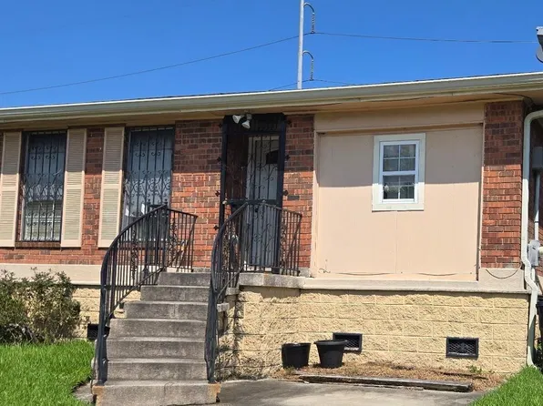 14813 Emory Rd, New Orleans, LA 70128