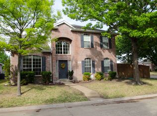 2902 Daisy Ct, Garland, TX 75040