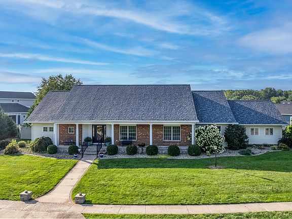 2nd image of 1805 Cobble Creek Dr