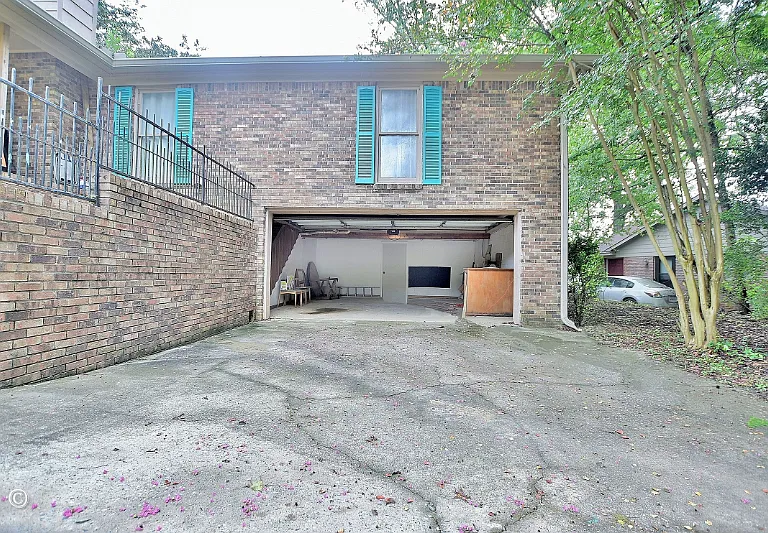 4660 Woodmere Ln — Photo 27