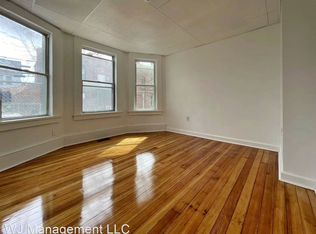 185 Oakland St APT 1R, Springfield, MA 01108