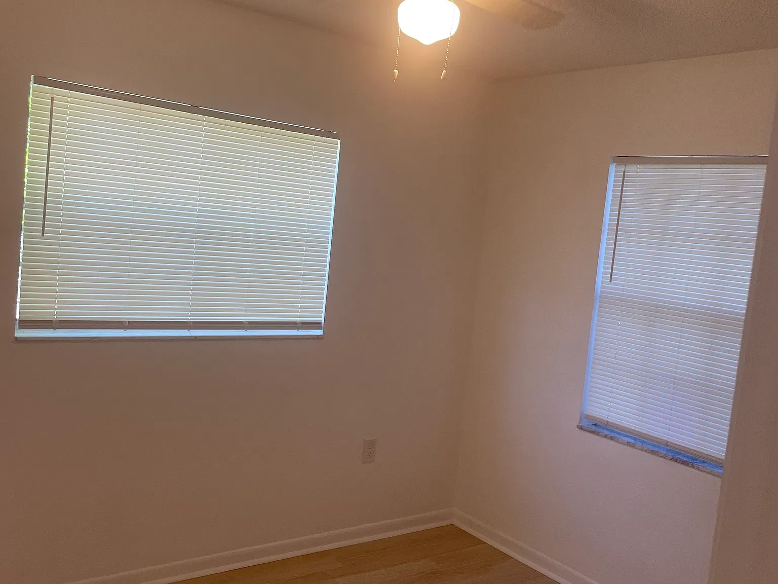 3 bed, 1050 sqft, $1,300 — Photo 4