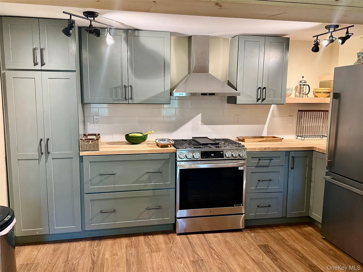 1 bed, 1.0 bath, 600 sqft, $2,100 — Photo 1