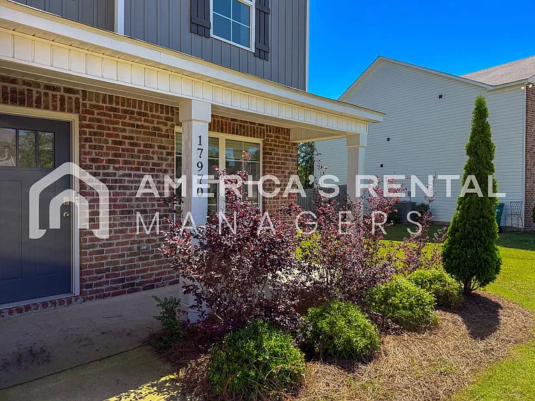 17970 April Leigh Cir — Photo 5