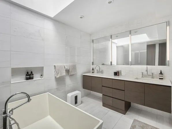 96 Grand Street image 11 of 23