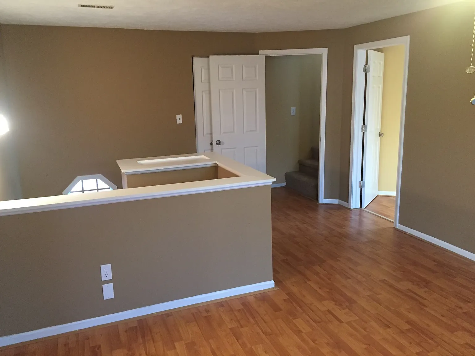 3 bed, 825 sqft, $1,495 — Photo 4