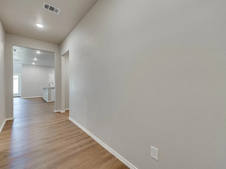 8213 E County Road 111 — Photo 3