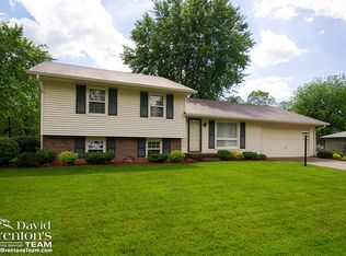 8510 Royal Meadow Dr, Indianapolis, IN 46217