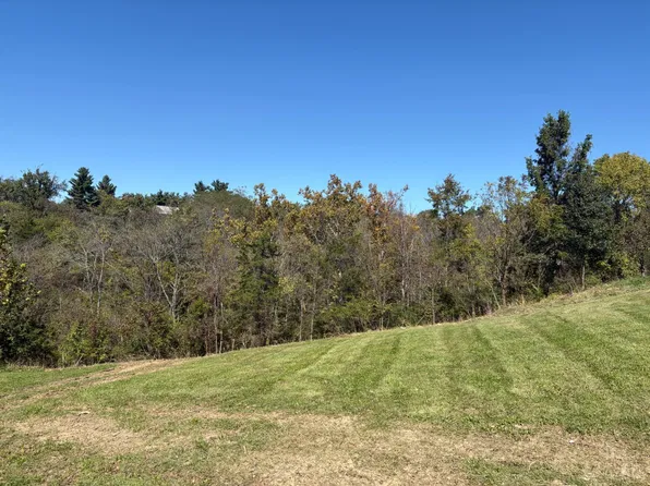 6384 Conifer Ln, Cincinnati, OH 45247