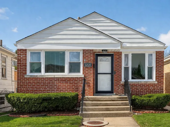 5226 N Moody Ave, Chicago, IL 60630