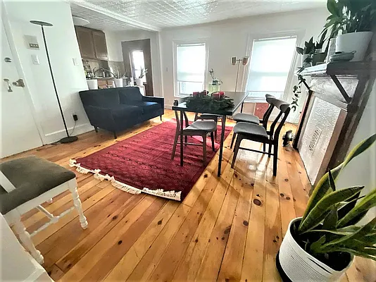 Rented by Compass | media 2