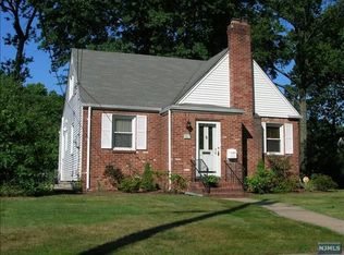 242 Ross Ave, Hackensack, NJ 07601