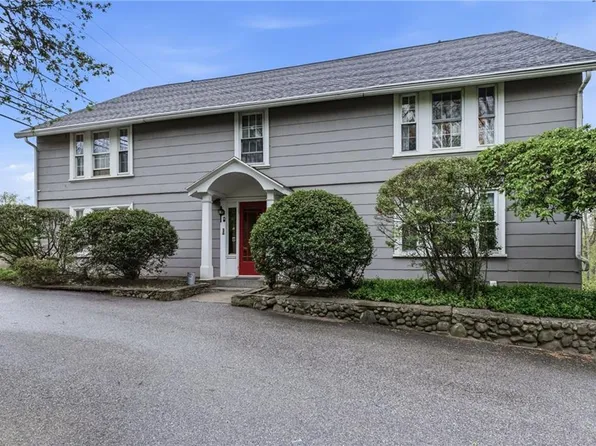 2320 Diamond Hill Rd, Woonsocket, RI 02895