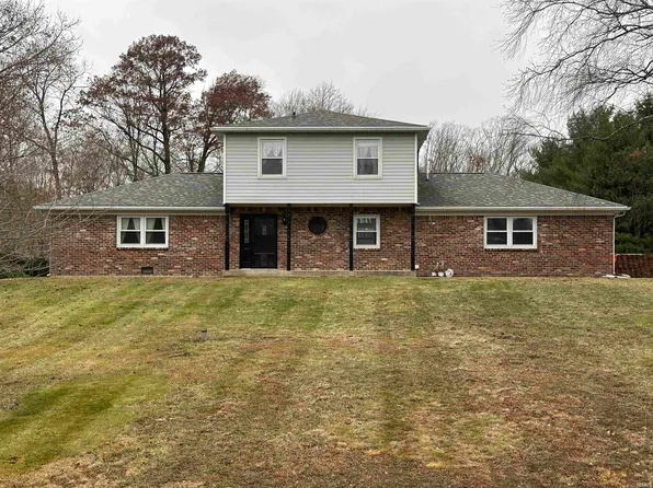 1756 S Riverview Rd, Peru, IN 46970