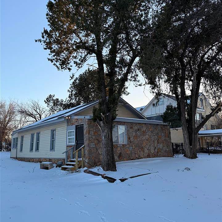 1st image of 514 SW Park Ave