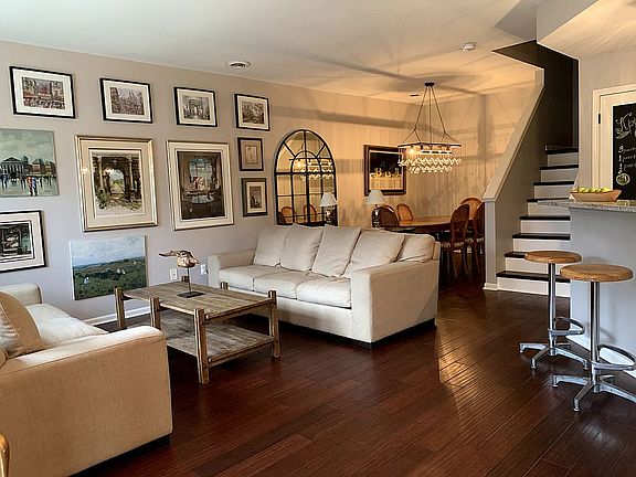 3rd image of 3004 Cloverly Ln