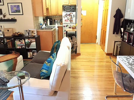 Rented by Joe Gotham LTD | media 19