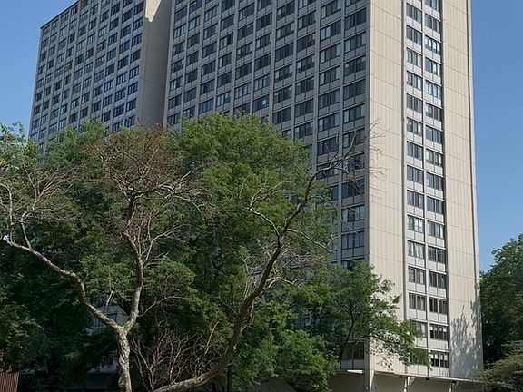 2nd image of 4850 S Lake Park Ave APT 2111
