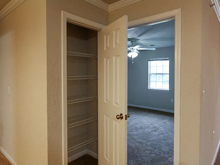 Sizemore Creek Apartments — Photo 18